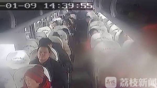 鄭州大巴車租賃，春運乘坐大巴車需要注意行車安全